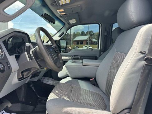 Used 2014 Ford F250 XLT image 9