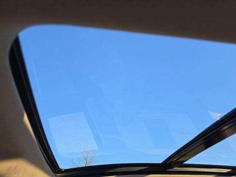 Used 2022 Acura MDX SH-AWD w/ Technology Package image 29