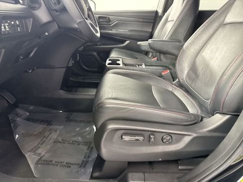 Used 2023 Honda Odyssey Sport image 24