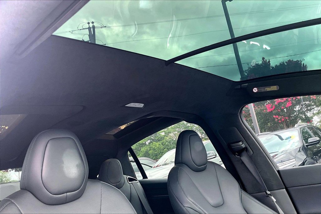 Used 2024 Tesla Model X AWD/4WD image 27