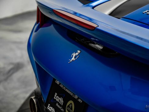 Used 2023 Ferrari F8 Tributo RWD image 19
