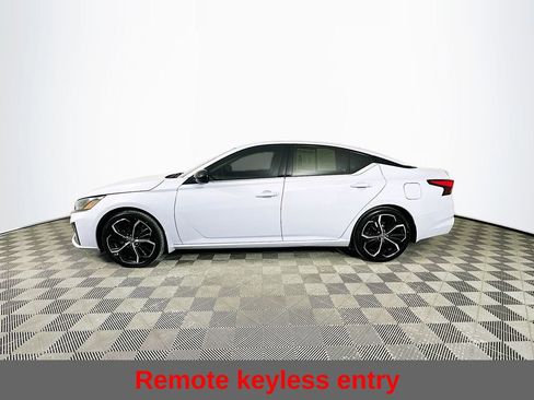 Used 2024 Nissan Altima 2.5 SR image 7