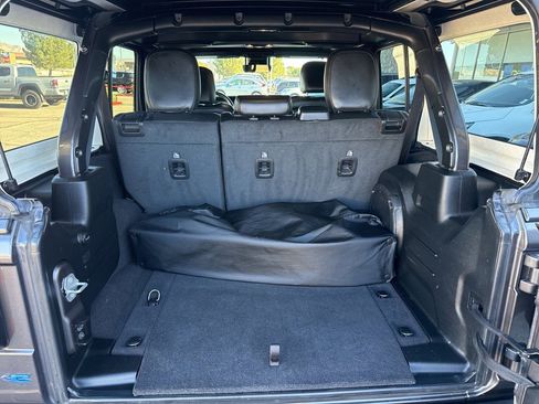 Used 2021 Jeep Wrangler Unlimited Rubicon 4xe w/ Steel Bumper Group image 31