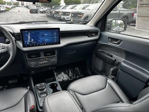 Certified 2026 Ford Maverick Lariat w/ Black Appearance Package AWD/4WD image 17