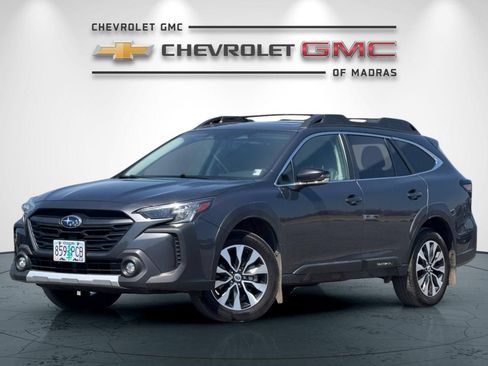 Used 2023 Subaru Outback Limited AWD/4WD image 7