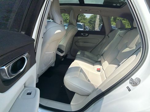 Certified 2023 Volvo XC60 B5 Ultimate w/ Protection Package Premier FWD image 24