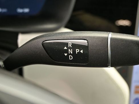 Used 2020 Tesla Model X Long Range AWD/4WD image 18