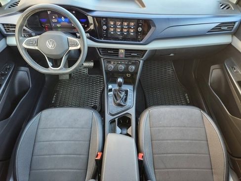 Used 2022 Volkswagen Taos SE image 26