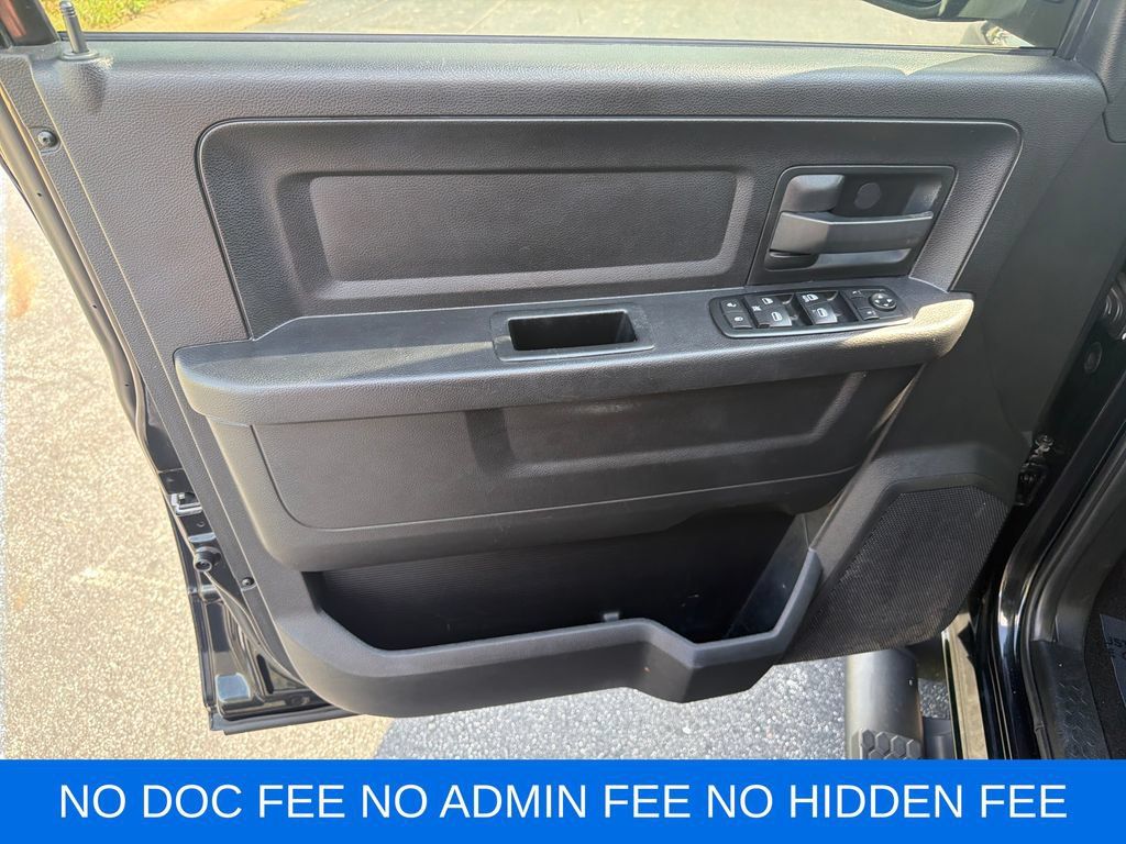 Used 2015 RAM 1500 Express AWD/4WD image 12