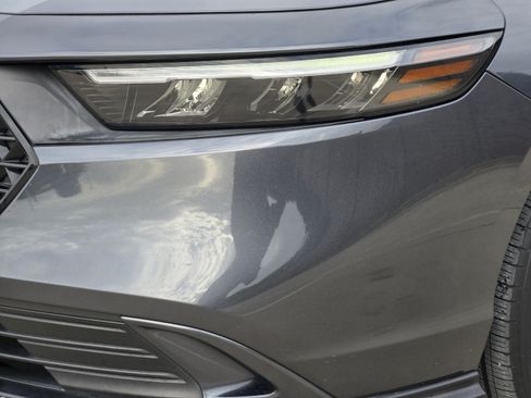 Certified 2023 Honda Accord EX image 28
