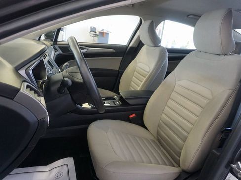 Used 2017 Ford Fusion S image 15