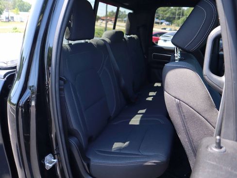 Used 2022 RAM 1500 Big Horn RWD image 4