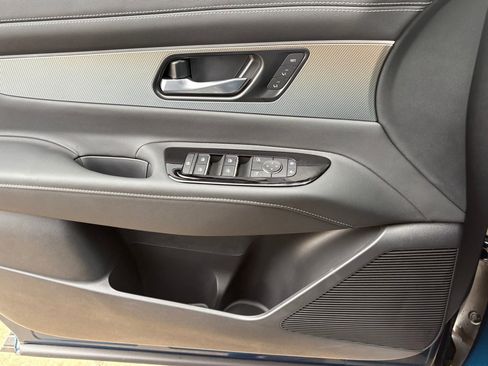 New 2025 Nissan Murano SL image 19