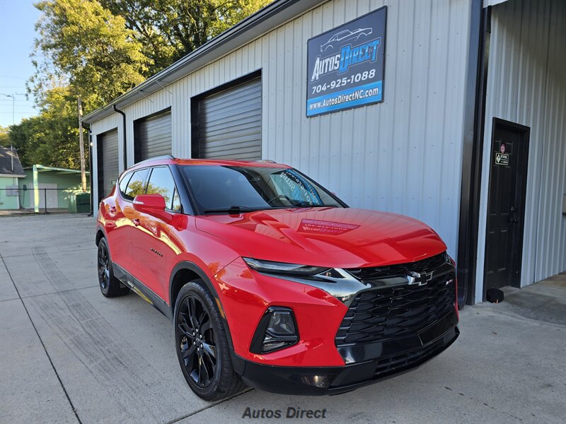 Used 2019 Chevrolet Blazer RS w/ Sun and Wheels Package FWD image 2