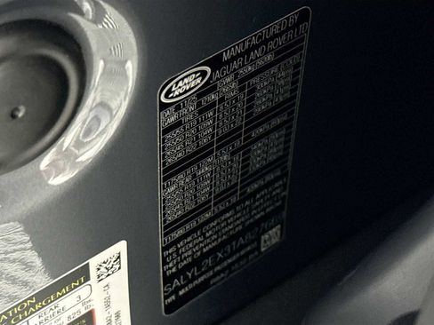 New 2026 Land Rover Range Rover Velar Dynamic SE image 30