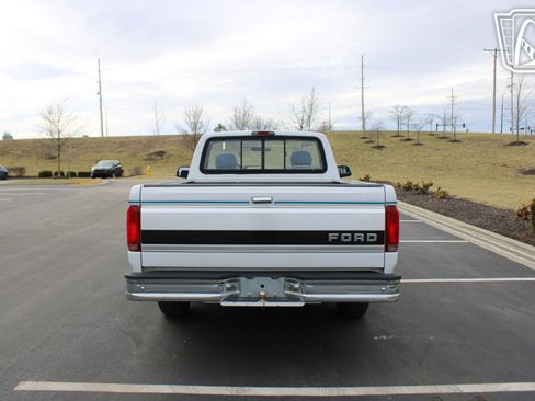 Used 1995 Ford F150 2WD Regular Cab image 5