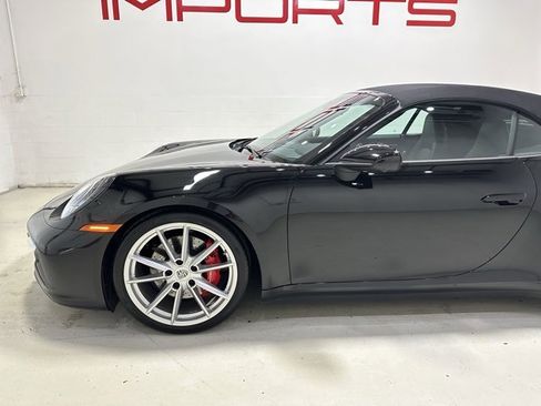 Used 2023 Porsche 911 Carrera S image 5