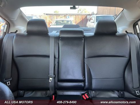 Used 2018 Subaru Legacy 3.6R Limited AWD/4WD image 30