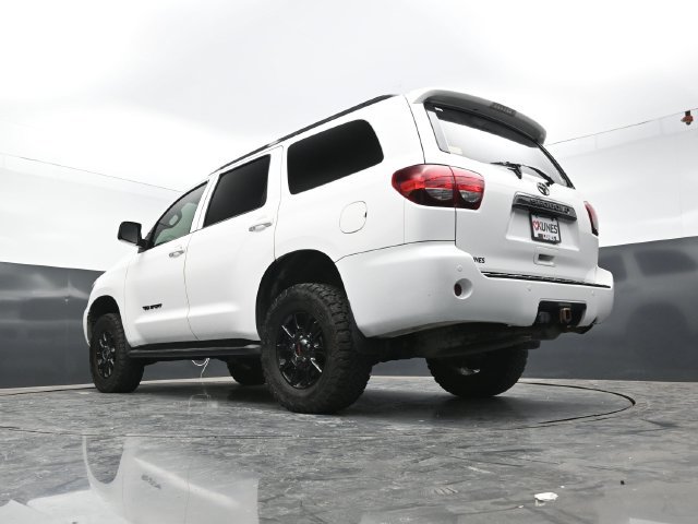 Used 2018 Toyota Sequoia TRD Sport AWD/4WD image 46