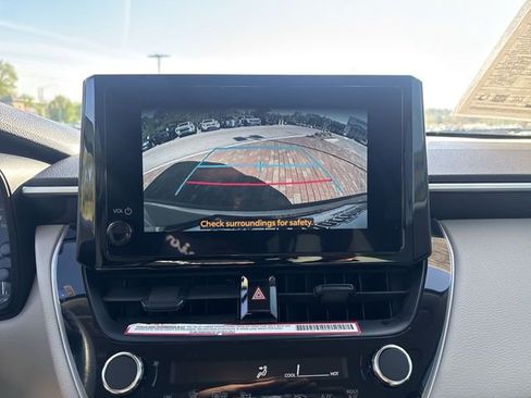 Used 2024 Toyota Corolla Cross L FWD image 19