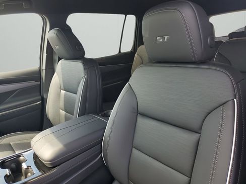 New 2026 Buick Enclave Sport Touring image 31