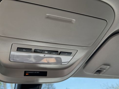 Used 2022 Chevrolet Colorado ZR2 w/ LPO, Door Decal Package image 25