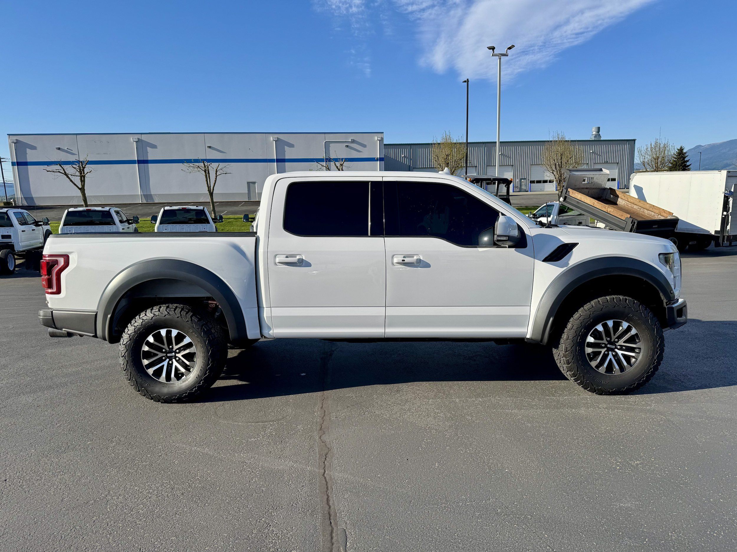 Used 2019 Ford F150 Raptor w/ Equipment Group 802A Luxury AWD/4WD image 3