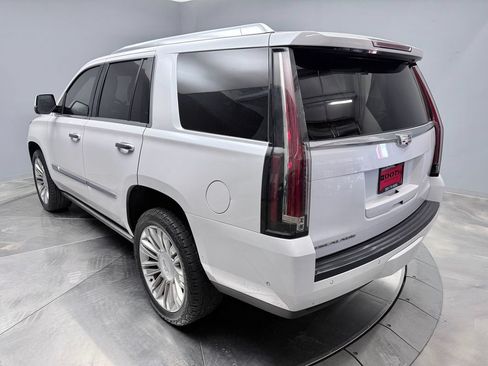 Used 2020 Cadillac Escalade Platinum AWD/4WD image 7