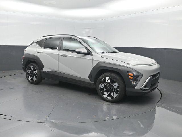 Used 2025 Hyundai Kona SEL FWD image 28