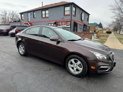 Used 2015 Chevrolet Cruze LT image 13