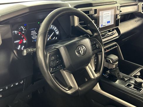 Used 2025 Toyota Tundra SR5 w/ SR5 Convenience Package AWD/4WD image 13
