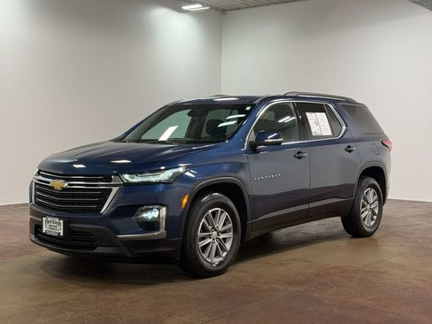 Used 2023 Chevrolet Traverse LT w/ LPO, Floor Liner Package AWD/4WD image 28