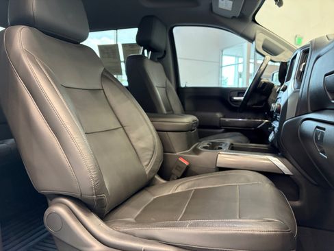 Used 2019 Chevrolet Silverado 1500 RST w/ True North Edition AWD/4WD image 29