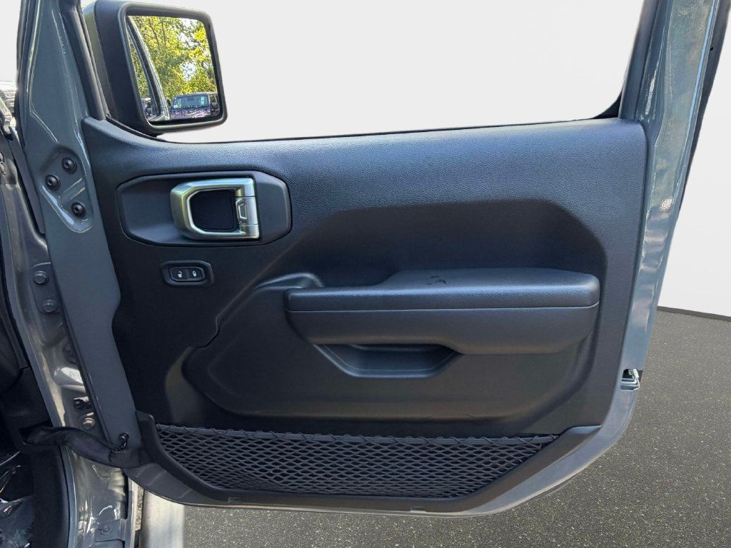 Used 2021 Jeep Wrangler Unlimited Sport AWD/4WD image 8