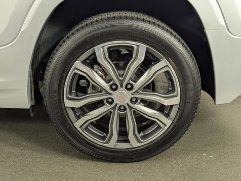 Used 2019 GMC Terrain Denali w/ Comfort Package image 11