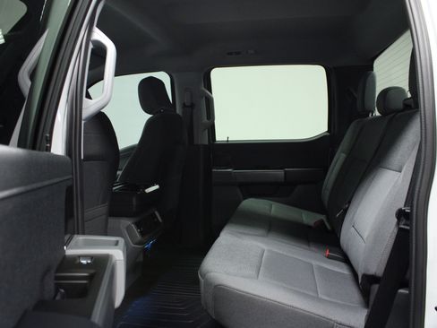 Used 2024 Ford F150 Lightning XLT AWD/4WD image 13