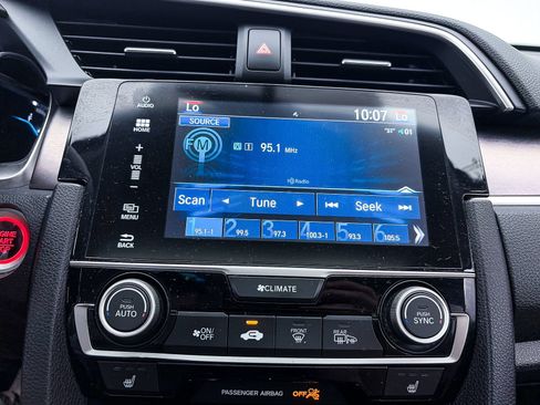 Used 2018 Honda Civic EX-T image 16
