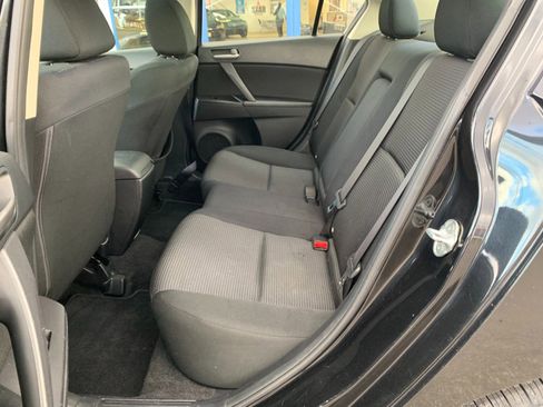 Used 2013 MAZDA MAZDA3 i Touring w/ Preferred Equipment Pkg image 25