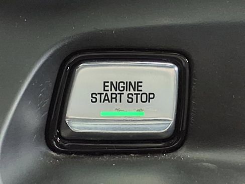 Used 2019 Chevrolet Camaro ZL1 image 21