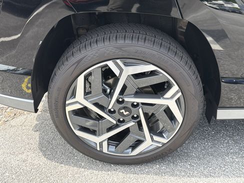 Certified 2025 Hyundai Kona N Line S FWD image 17