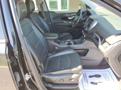 Used 2023 GMC Terrain AT4 AWD/4WD image 33