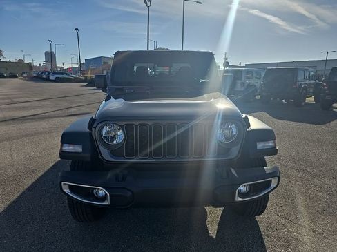 New 2026 Jeep Gladiator Sport AWD/4WD image 8