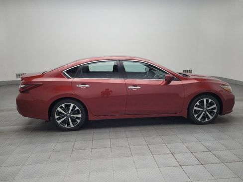 Used 2017 Nissan Altima 2.5 SR image 10