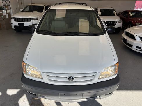 Used 2003 Toyota Sienna CE image 7