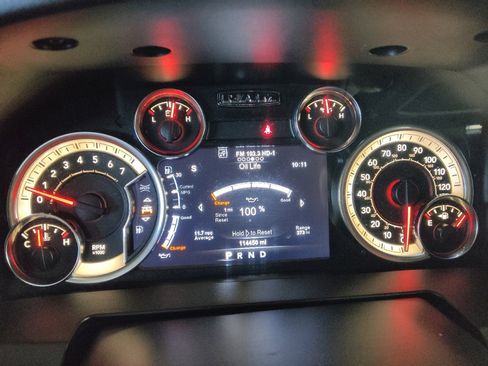 Used 2019 RAM 1500 Big Horn RWD image 23