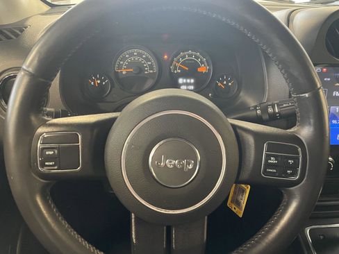 Used 2016 Jeep Patriot High Altitude image 12