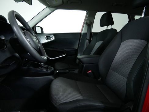 Used 2024 Kia Soul LX w/ Option Group 015 FWD image 15