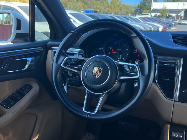 Used 2018 Porsche Macan AWD/4WD image 13
