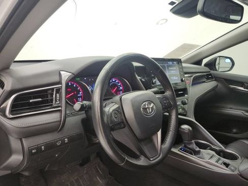 Used 2024 Toyota Camry XSE FWD image 12