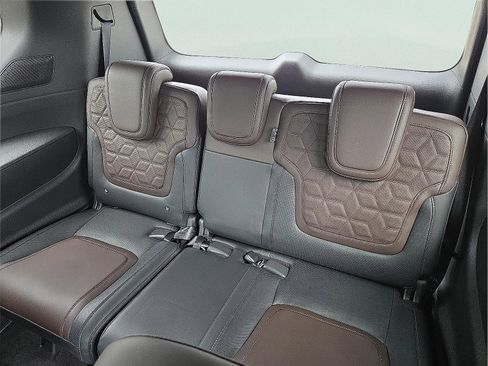 New 2026 Nissan Armada Platinum Reserve image 11